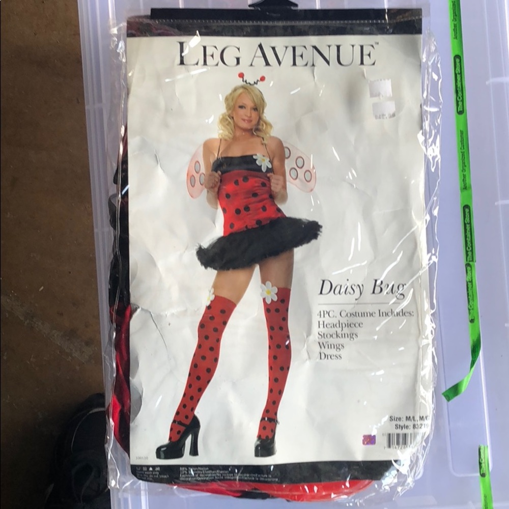 Costume